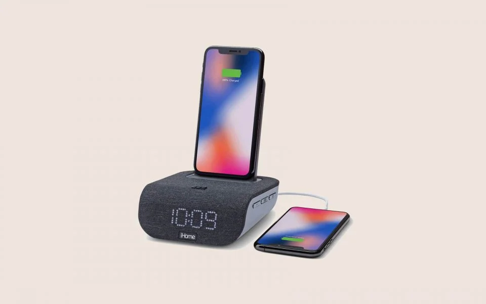 iBTW20 USB and Wireless Charging Bluetooth Dual Alarm Clock Gadget User