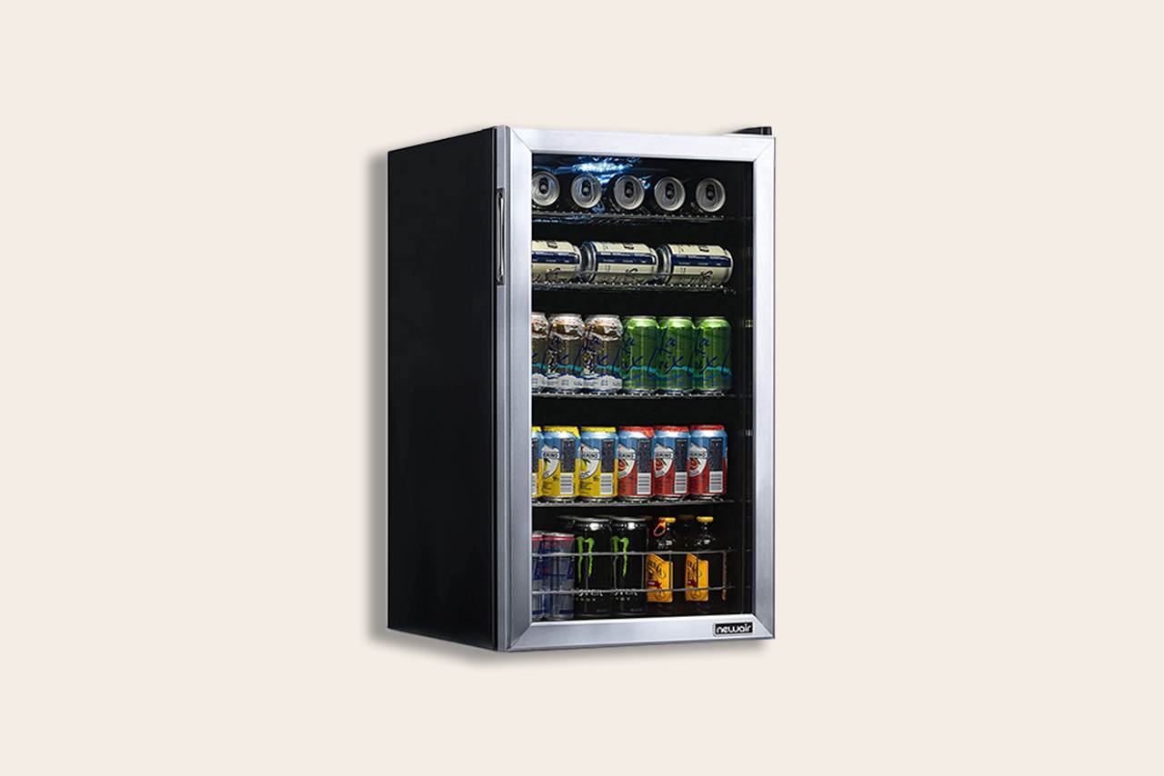 Top 8 Best Bar Fridges For Your Drinks In 2023