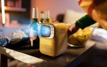 Heyup Boxe Smart Mini Projector