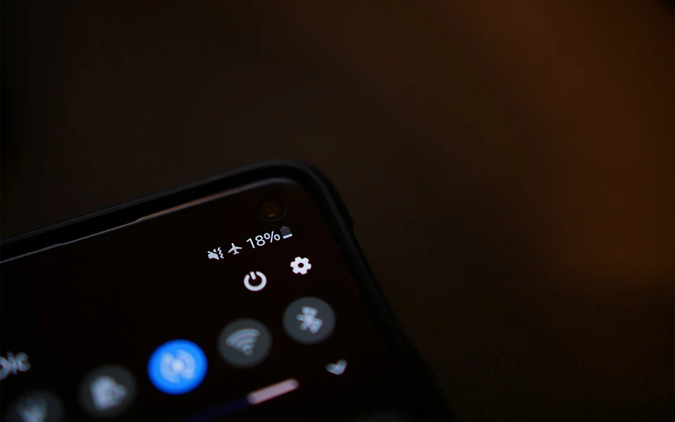 Check phone mobile data
