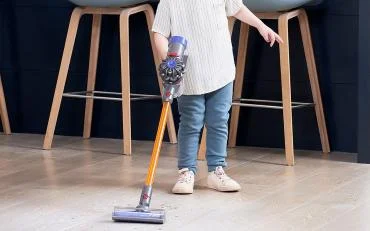 Casdon Dyson Cord-Free Toy Vacuum Cleaner