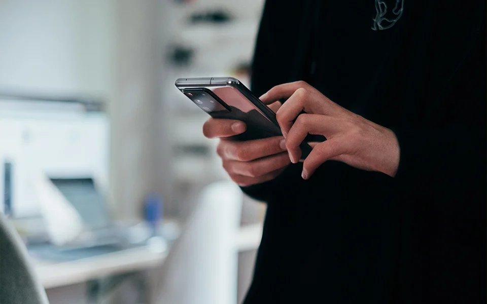 How to check how old your phone is