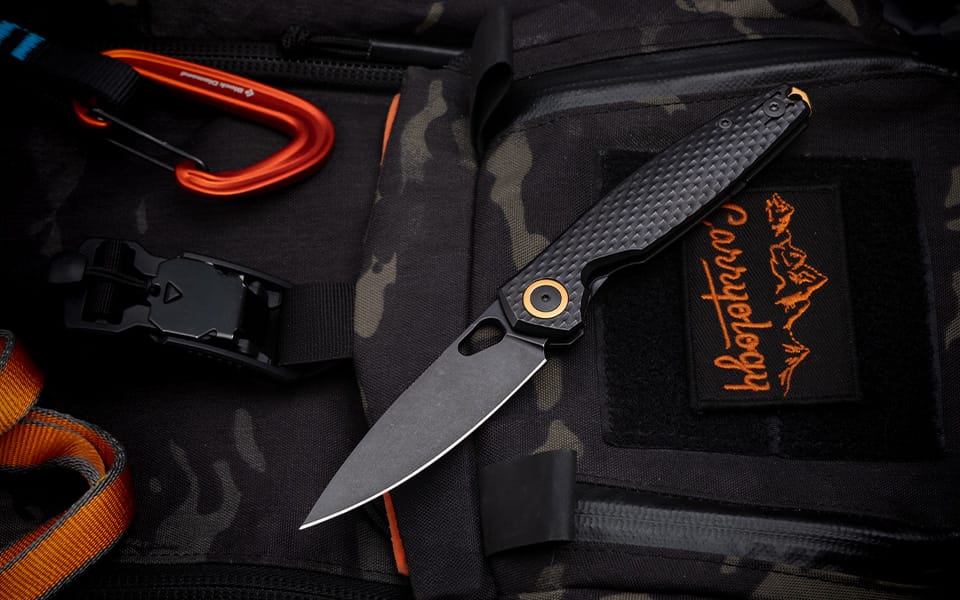 GiantMouse ACE REO Black and Brass Knife